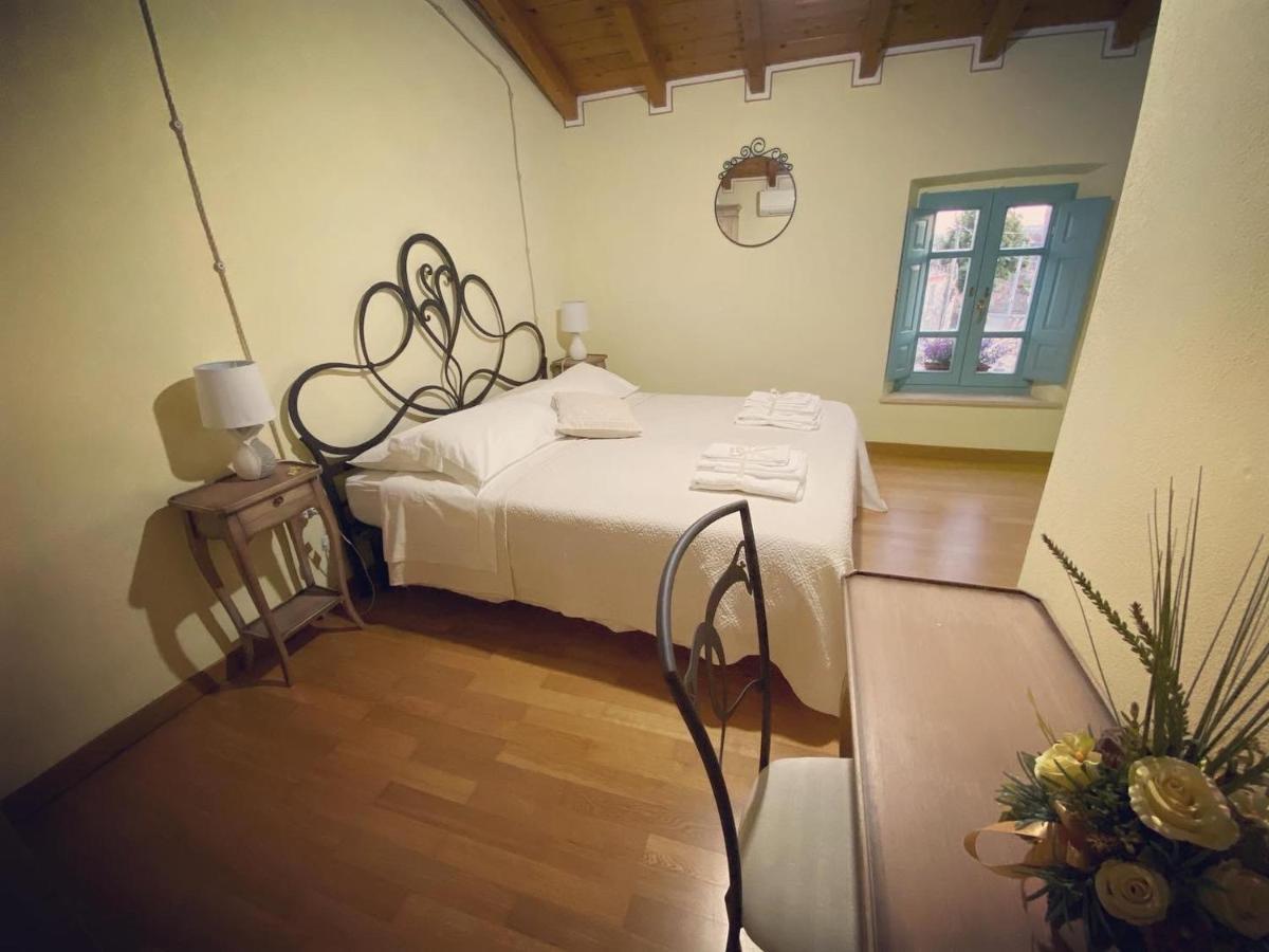 B&B Su Strintu Tuili ภายนอก รูปภาพ