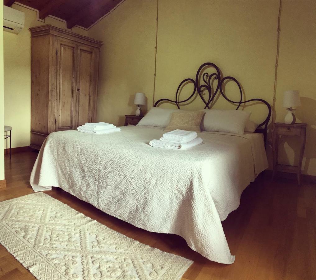 B&B Su Strintu Tuili ภายนอก รูปภาพ